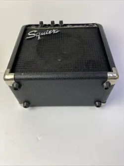 SP-10 GUITAR AMPLIFIER