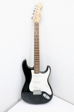 FENDER SQUIER SONIC STRATOCASTER 6-STRING RIGHT-HANDED ELECTRIC GUITAR - BLACK