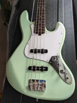 GREEN CUSTOM JAZZ