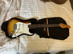 PARTSCASTER FENDER STRATOCASTER SUNBURST GUITAR
