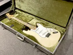FENDER 1975 STRATOCASTER OLYMPIC WHITE HARDTAIL