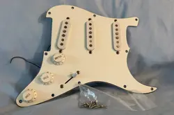 FENDER SQUIER STRATOCASTER LOADED WHITE 3-PLY PICKGUARD SSS ALNICO PICKUPS