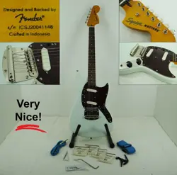 SQUIER MUSTANG CLASSIC