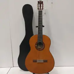 STRING GUITAR W/CASE