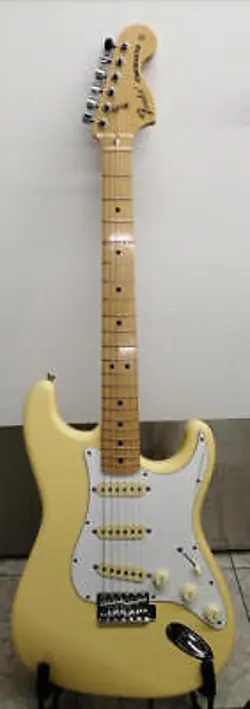 FENDER JAPAN ST-72 ELECTRIC GUITAR SAFE DELIVERY FROM JAPAN