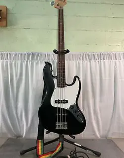 FENDER SQUIER J BASS AFFINITY SERIES ELECTRIC BASS GUITAR