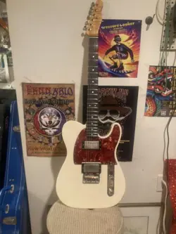 TELECASTER GUITAR