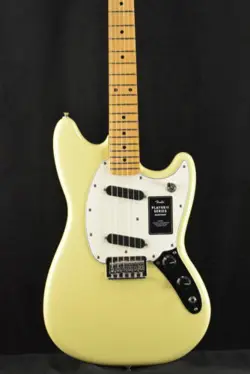FENDER PLAYER II MUSTANG HIALEAH YELLOW MAPLE FINGERBOARD