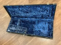GUITAR CASE PLUSH
