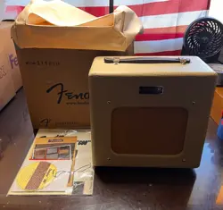 FENDER CHAMPION 600 GUITAR TUBE AMP REISSUE