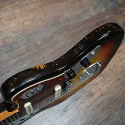 FENDER JAGUAR 1965 3TONE SUNBURST