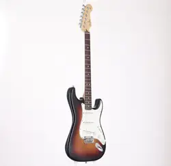 FENDER PLAYER STRATOCASTER PAU FERRO FINGERBOARD 3TONE SUNBURST