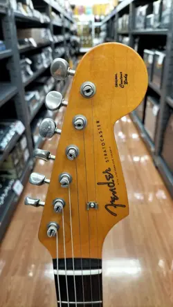 ST62 ELECTRIC GUITAR