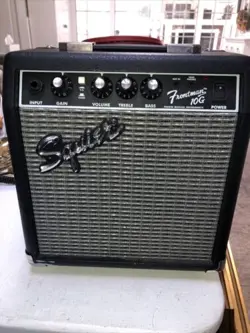 SQUIER FRONTMAN 10G ELECTRIC GUITAR AMPLIFIER FENDER MUSICAL INSTRUMENTS