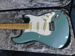 2017 FENDER AMERICAN PROFESSIONAL  STRATOCASTER SONIC GRAY  !