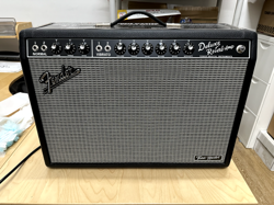 FENDER TONE MASTER DELUXE REVERB 1 X 12-INCH 100-WATT COMBO AMP - BLACK