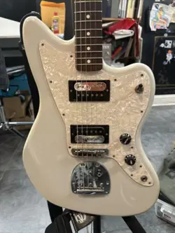 FENDER JAZZMASTER SPECIAL EDITION MEXICO 2016-17 PEARL WHITE GUITAR