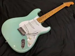 FENDER JAPAN ST57-US Q0 SERIAL STRATOCASTER