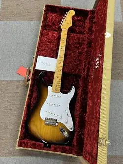 FENDER 70TH ANNIVERSARY AMERICAN VINTAGE II 1954 STRATOCASTER,  ,