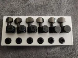 990818400 ELECTRIC GUITAR