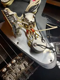 MODIFIED FENDER SQUIER