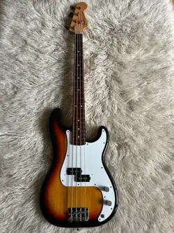 1993-94 FENDER PB-57