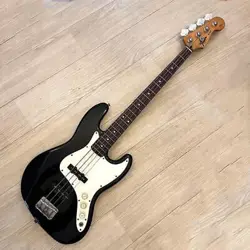 FENDER ELECTRIC BASS MADE IN MEXICO JAZZ