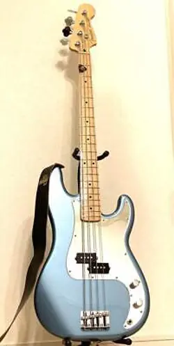 FENDER PB PRECISION