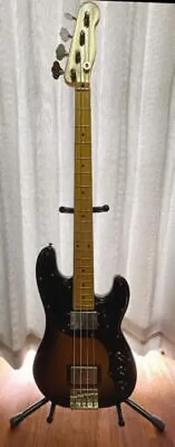 FENDER TELECASTER BASS PRECISION