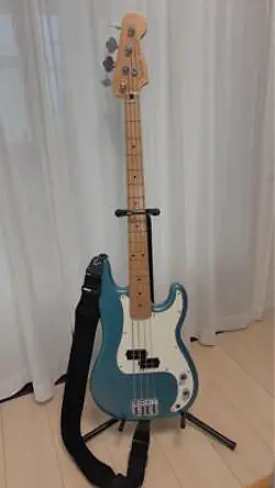 FENDER ELECTRIC BASS PLAYER PRECISION