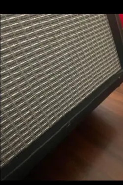 AMPLIFIER BLACK USED