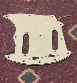 PICKGUARD PRE-CBS