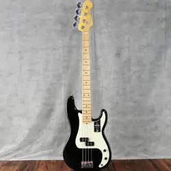 FENDER/ AMERICAN PROFESSIONAL II PRECISION BASS BLACK