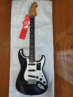 UNUSED GOOD CONDITION FENDER 70TH ANNIVERSARY PLAYER STRATOCASTER NEBULA NOIR FE