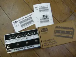 FENDER SHIELDS BLENDER FUZZ BLENDER GUITAR EFFECTOR