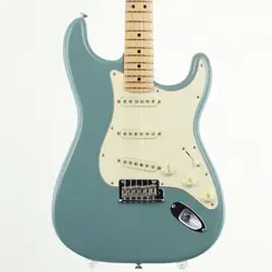 FENDER USA AMERICAN PROFESSIONAL STRATOCASTER M [SN US17035949]