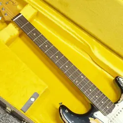 FENDER MIKE MCCREADY STRATOCASTER RW 3-COLOR SUNBURST USED ELECTRIC GUITAR