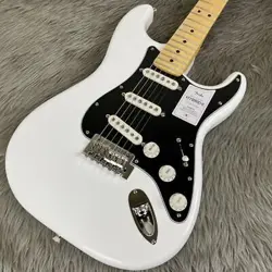 FENDER HYBRID II ST MN WEIGHT:3.53KG