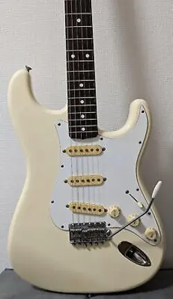 FENDER JAPAN ST62-55 STRATOCASTER ELECTRIC GUITAR E SERIAL USED FROM JAPAN