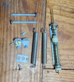 TREMSETTER FOR FENDER