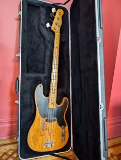 FENDER BASS TELECASTER