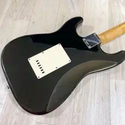 SQUIER BY FENDER AFFINITY SERIES STRATOCASTER ELECTRIC GUITAR BLACK USED