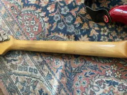 STRATOCASTER MIJ RED