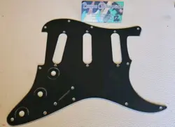 FENDER STRATOCASTER PICKGUARD AGED RELIC 3PLY BLACK