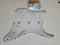 FENDER STRATOCASTER 
