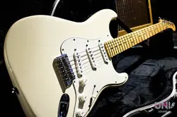 FENDER AMERICAN STANDARD STRATOCASTER / 2008 SAFE DELIVERY FROM JAPAN