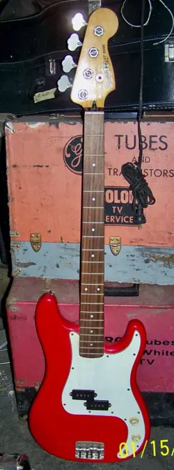 1987 FENDER SQUIER BULLET BASS GUITAR