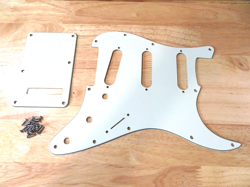 FENDER 2012 USA MINT GREEN 3 PLY STRATOCASTER PICKGUARD & TREMOLO COVER