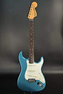 FENDER ISHIBASHI FSR TRADITIONAL LATE 60S STRATOCASTER ROSEWOOD LAKE PLACID BL