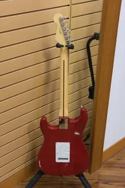 FENDER MADE IN JAPAN HYBRID II STRATOCASTER   RED BERYL
